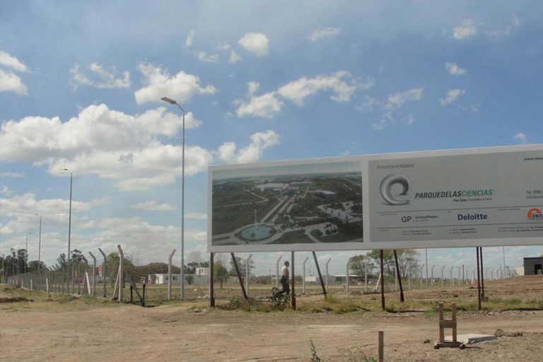 Lanterne led série D 120w dans une ferme en Uruguay