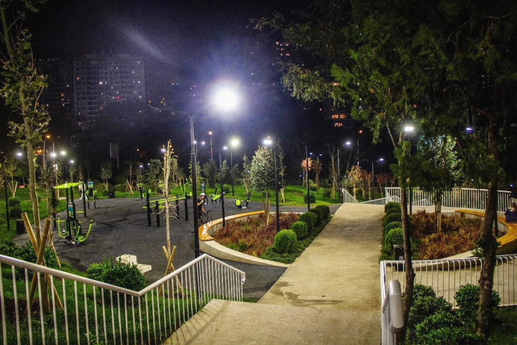 Falcon pour les éclairage publics pour les piétons en Géorgie-4