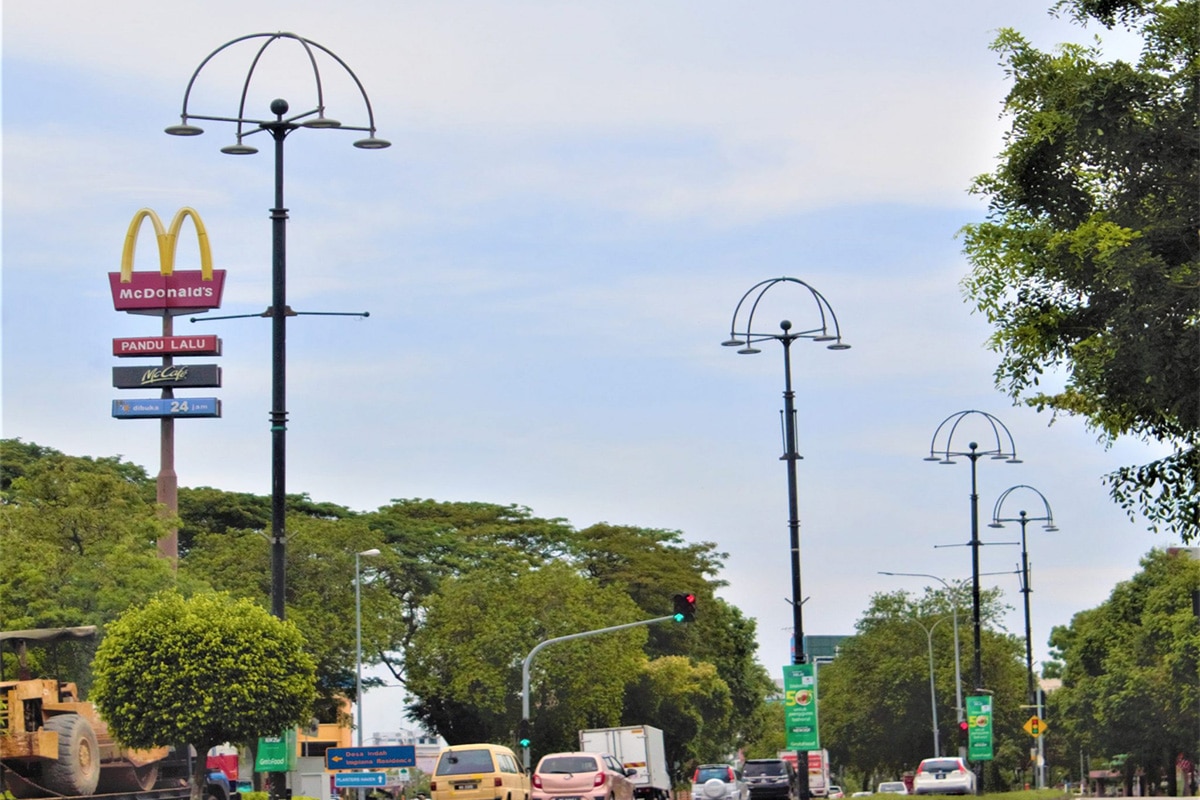 Série L Projet RSE d'éclairage public suspendu pour les routes communautaires de Nilai, en Malaisie