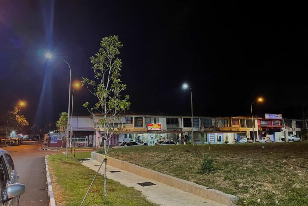 Éclairage public résidentiel à LED pour les routes communautaires en Malaisie-2