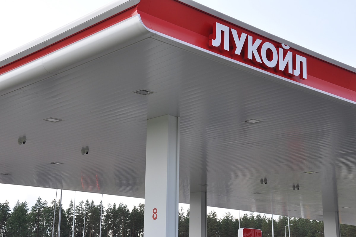 Série Primo Solution de Luminaire LED Station Service pour une aire de repos d'autoroute en Russie-2
